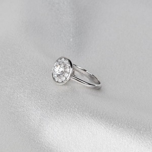 Elegante Anillo de Diamante Cultivado en Laboratorio con Certificado IGI de 1 Quilate, Color D, Claridad VVS1, Corte Redondo, Engaste en Bisel de Oro de 14K, Anillo de Compromiso y Boda - Product Image 4