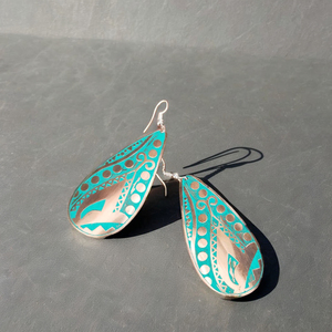 ของขวัญและงานฝีมือ งานฝีมือโลหะ งานฝีมือทำมือ ต่างหูทองแดงแท้ ดีไซน์แบบหยดน้ำ สีตามสั่ง ลวดลายสลักแบบกำหนดเอง แฟชั่น - Product Image 1