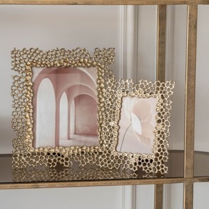 Cadre photo décoratif en métal de luxe pour décoration intérieure moderne, cadre photo en métal haut de gamme pour une présentation élégante à la maison - Product Image 5