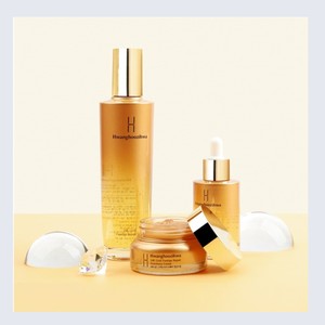 Kits de cuidado de la piel coreanos K-Beauty Hwanghoozihwa 24K Gold Prestige Repair, set básico de 3 piezas para el cuidado de la piel, hecho en Corea. - Product Image 2