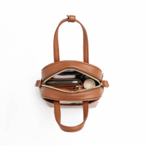 Sac à main en cuir synthétique de qualité supérieure avec fermeture éclair, bandoulière réglable, poche fonctionnelle et portefeuille intégré - Product Image 6