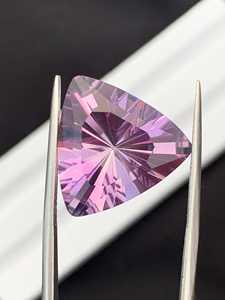 Pierre précieuse naturelle Améthyste, taille triligne, couleur violette, pierre brute certifiée IGI, effet lumineux, pour la fabrication de bijoux, bague, pendentif, collier - Product Image 4