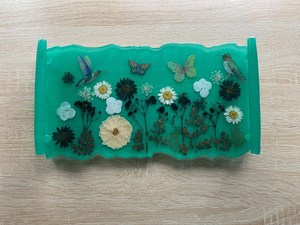 Plateau en résine florale pressée fait main, plateaux de service en résine époxy pour la maison, l'hôtellerie, la restauration en gros avec fleurs - Product Image 2