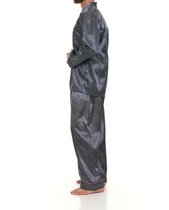 Conjunto de pijama de seda satinada para hombre, de manga larga, color gris sólido, dos piezas, ropa de dormir suave con botones, conjunto para otoño e invierno. - Product Image 3