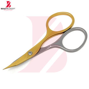 Tijeras Profesionales para Cutículas con Punta Curva, Herramienta de Manicura y Pedicura, Color Dorado con Contraste Plateado - Product Image 5