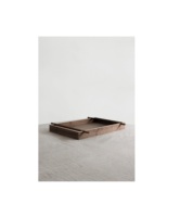 Plateau de service en bois poli de couleur naturelle, durable, de style minimaliste moderne, options personnalisables, forme irrégulière, logo personnalisé