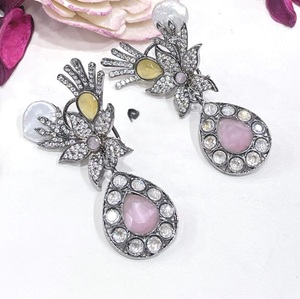 Impresionantes Pendientes de Cristal con Forma de Flor Plateados en Plata, Juego de Joyería Nupcial para Mujer, Estilo Romántico, Piedra Tallada en Forma de Pera - Product Image 4