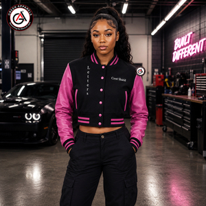 Alpha |   Kapa |   Blouson de moto court matelassé léger pour femme Alpha Sorority, broderie grecque, corps en laine, manches en cuir - Product Image 1