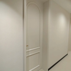 Porte intérieure en bois massif de style moderne Senger avec vitrage pour maison, villa, cour, salle à manger, chambre, manoir, surface finie - Product Image 4