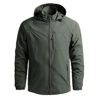 Veste à capuche unisexe noire en softshell, légère, imperméable, coupe-vent, éco-responsable, avec fermeture éclair et poches, idéale pour le printemps et les activités de plein air.