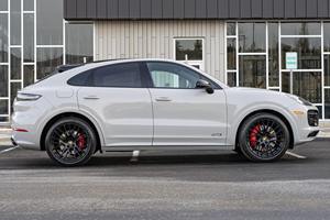 Porsche Cayenne GTS Coupé 2021 - Product Image 2
