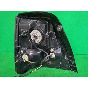 Luz Trasera Derecha Usada para Sorento 924023E540 - Product Image 4