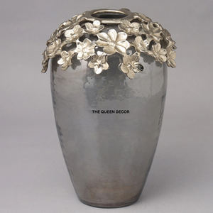 Venta Directa de Fábrica, Florero Decorativo de Aluminio con Forma Redonda, Plateado y Dorado - Product Image 1