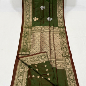 Saris en soie brodée, tissage pur Zari, vêtements ethniques indiens traditionnels de mariée, vêtements de luxe de créateur pour occasions festives, directement du fabricant - Product Image 1