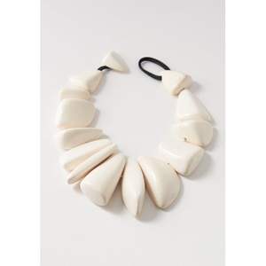 Collier artisanal en résine et bois, bords lisses, composants de bijoux - Product Image 5