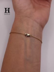 Bracelet délicat avec pendentif cœur ouvert, chaîne en or 18 carats, micro-pavé de diamants, bijoux minimalistes pour femmes - Product Image 6
