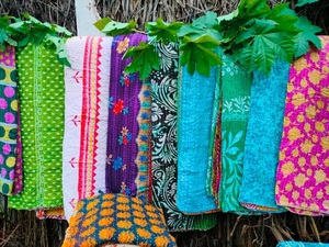 Couvre-lit Kantha en coton biologique fait main indien, réversible, style bohème, patchwork, vente en gros - Product Image 2