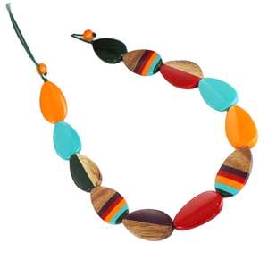 Collier artisanal en résine perlée, motif tourbillon multicolore, thème amour, forme personnalisée, bijou de déclaration, accessoire de mode pour mariage - Product Image 3