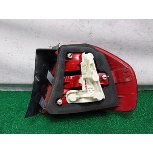 ไฟท้ายซ้ายมือสอง รุ่น 3 ซีรีส์ รหัส 693745730 - Product Image 3
