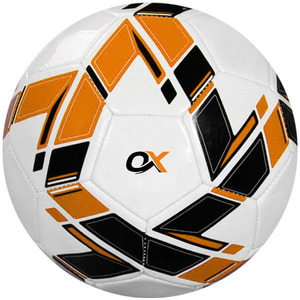 Ballon de football léger personnalisé avec logo imprimé et construction cousue à la machine, prix abordable, par Oxva Industries - Product Image 2