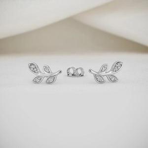 Single 14K Solid Gold Lab Grown Diamond Pave Leaf Stud <b>Earrings</b> Unique Design Minimalist Wedding Elegant Jewelry for Women - Product Image 2