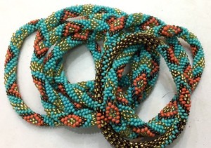 Pulseras Románticas con Borlas de Cuentas de Vidrio Verde para Niños, Regalo y Artesanía Asthamangal - Product Image 6