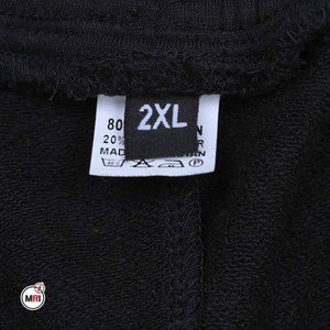 Pantalones Cortos Bermuda de Algodón Negros para Hombre a Precio de Mayoreo, con Franja Lateral y Logotipo HH, Cintura con Cordón Ajustable, Estilo Deportivo Casual - Product Image 5