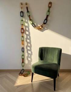 Grande Décoration Murale en Chaînes de Résine Écologiques, Artisanat Moderne Fait Main, Décoration Ronde Géante pour la Maison, Cadeau de Mariage, par FAIZA CRAFT - Product Image 6