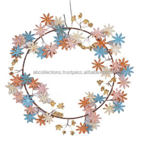 CORONA COLGANTE DECORATIVA NAVIDAD DE FLORES DE METAL para NAVIDAD DECORACIÓN INTERIOR o EXTERIOR - Product Image 3