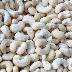 Nueces de Anacardo Baratas al por Mayor, Listas para Enviar, Nueces de Anacardo W180 W240 Santigo, MOQ Bajo - Product Image 1