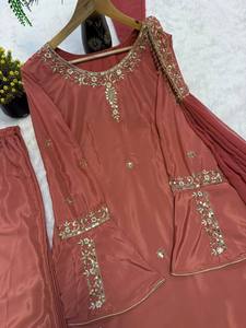 ชุดปาร์ตี้แห้งเร็วสำหรับผู้หญิงชุดปาร์ตี้แห้งเร็วแบบใหม่ลายสุนัขจิ้งจอก georgette salwar kameez - Product Image 6