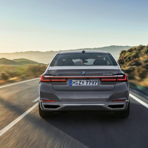 BMW Série 7 de Qualité Export, Berline de Luxe Haut de Gamme, Haute Performance, en Plastique, Prix Usine, Prête pour les Commandes en Gros Mondiales - Product Image 3