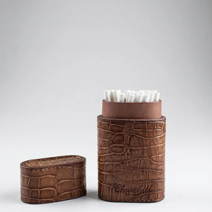 Estuche de cuero para cigarros con cortador integrado. Organizador compacto para cigarros con cortador integrado que garantiza un transporte seguro. En venta. - Product Image 2