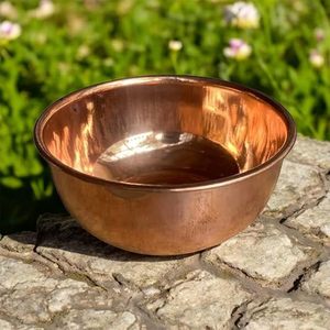 Tazón de Cobre Martillado Artesanal con Interior de Acero Inoxidable, Tazón Multiusos para Servir y Mezclar - Product Image 4