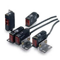 Para sensor óptico de tamaño mediano OMRON con amplificador incorporado - Product Image 1