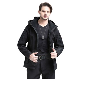 เสื้อแจ็กเก็ตกันลมแบบนิ่มสำหรับกลางแจ้ง/คุณภาพสูงยั่งยืนและทนทาน/กำหนดโลโก้และสีได้ตามต้องการ - Product Image 1