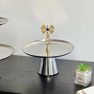 Plateau de service en métal de luxe à 2 niveaux, support à gâteau élégant en argent et or, plateau à dessert pour fête de thé, mariage, décoration de la maison - Product Image 4