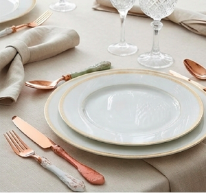 Ensemble de couverts vintage en cuivre avec manches colorées, compatibles lave-vaisselle, pour une utilisation sur la table de mariage - Product Image 5