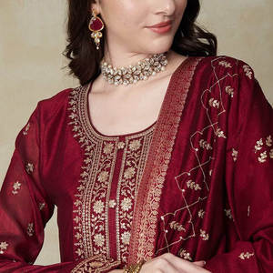 ชุดเดรสผู้หญิงสไตล์ชาติพันธุ์สำหรับงานปาร์ตี้ คอลเลคชั่นใหม่ล่าสุดปี 2023 ราคาสมเหตุสมผล - Product Image 5