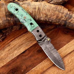 Navaja Plegable Multiusos SHARP POINT TRADES, Acero, Mango de Madera, Apertura con Perilla, Grosor de Hoja de 0.5mm, Garantía de 3 Años - Product Image 5