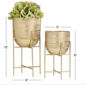 Hammered Antique Brass Table Top Planters With Black Stand <b>Small</b> Metal Garden Decorative Items Manufactured in India - Product Image 5