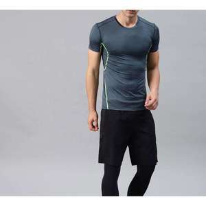 T-shirts de sport légers et extensibles en polyester 100% pour hommes, t-shirts de compression personnalisés à col rond - Product Image 2