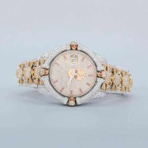 Reloj de Lujo con Diamantes Moissanite, Diseño de Calavera, Dos Tonos Oro y Plata, Movimiento de Cuarzo ETA, Cronógrafo, Estilo Hip Hop, Diseño Personalizado - Product Image 1