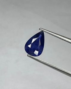 ไพลินสีน้ำเงินเข้มธรรมชาติทรงลูกแพร์ ไพลินจากเหมืองเชลอน ไพลินเม็ดเดี่ยวผ่านการอบความร้อน - Product Image 4