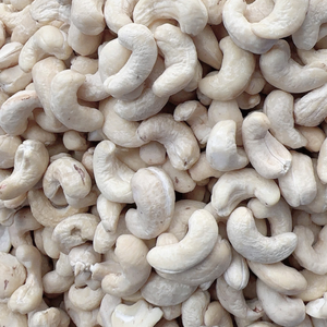 Offre Spéciale Noix de Cajou W180 W320 Santigo Cashew Vietnam Noix de Cajou Brutes Vente en Gros Prix Raisonnable - Product Image 1