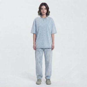 เสื้อยืดโอเวอร์ไซส์ผู้หญิงพรีเมียม ล้างสีแบบแอซิดวอช ผ้าฝ้ายวินเทจทรงหลวม สตรีทแวร์ รับผลิตแบบ OEM ODM ขายส่งเสื้อผ้า - Product Image 1