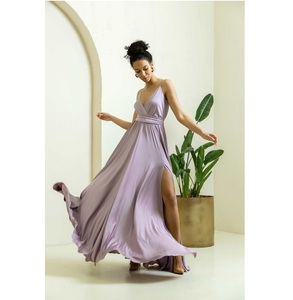 Vestido de Noche Elegante y Romántico para Mujer, con Cuello Halter, Escote en V Profundo, Abertura Lateral Alta, en Satén de Seda Suave - Product Image 1