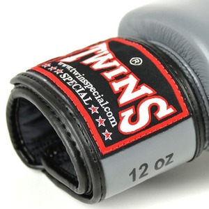Gants de boxe gris Premium Twins pour l'entraînement et le sparring, logo personnalisé, cuir de vachette véritable - Product Image 5