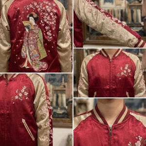 Veste universitaire unisexe en toile rouge et or, écologique, à séchage rapide, respirante, avec broderie Geisha Sakura, style vintage, vente en gros - Product Image 6