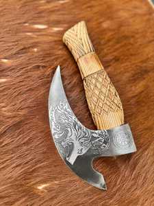 Hache Tomahawk forgée à la main sur mesure avec lame en acier à haute teneur en carbone gravée loup, manche en bois, hache de cuisine, garantie 3 ans - Product Image 4